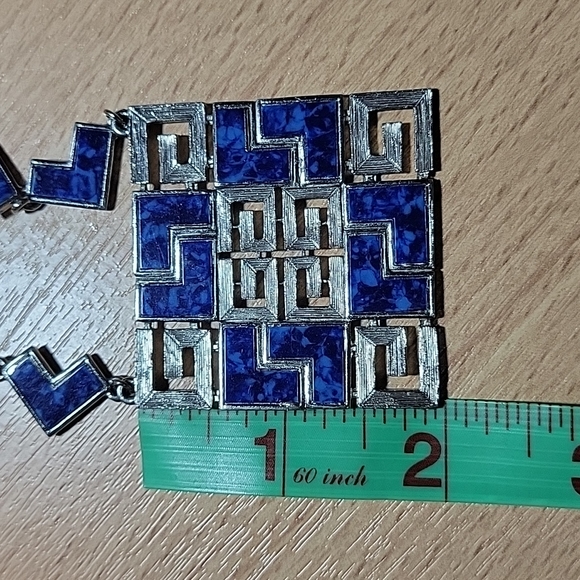 Blue Necklace - Picture 3 of 4